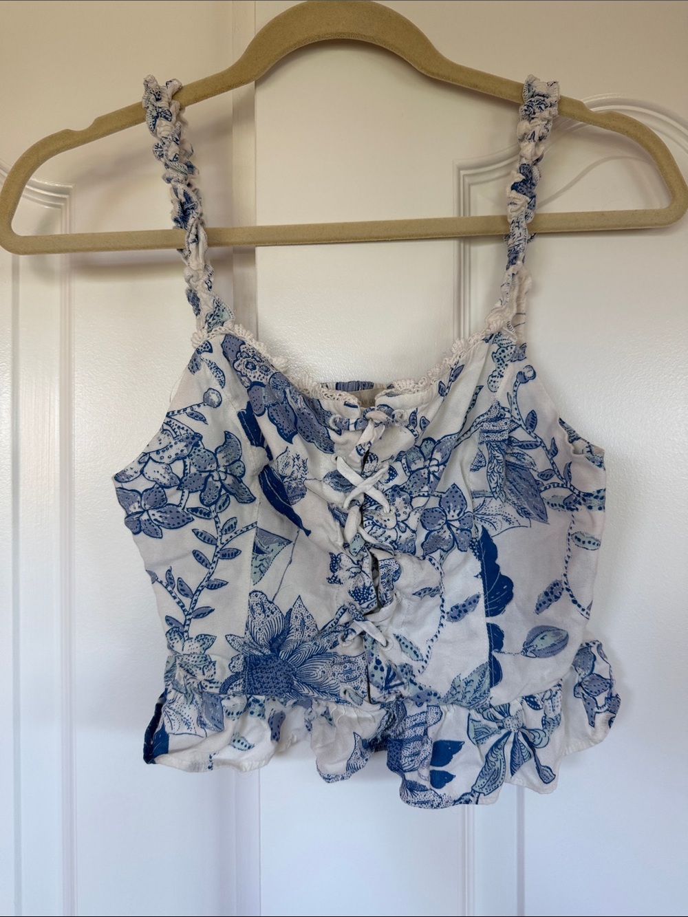 Urban Outfitters White & Blue Floral Lace-Up Camisole